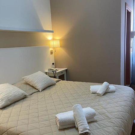 Hotel Losanna 리미니 외부 사진
