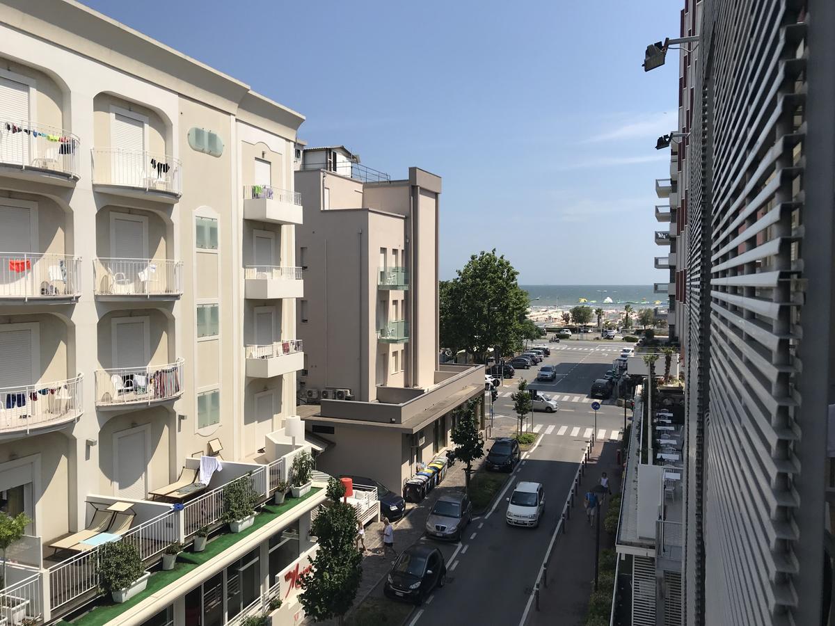 Hotel Losanna 리미니 외부 사진